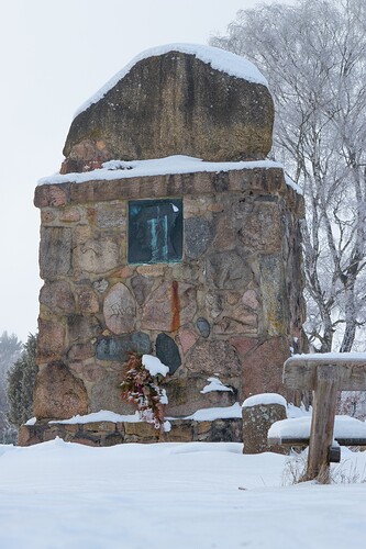 Groß (260111_Schnee_am_Lönsstein_IMG_5448).jpeg